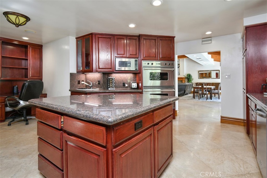 Property photo 24