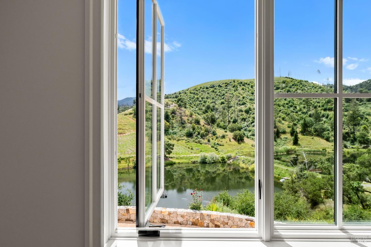 Property photo 35