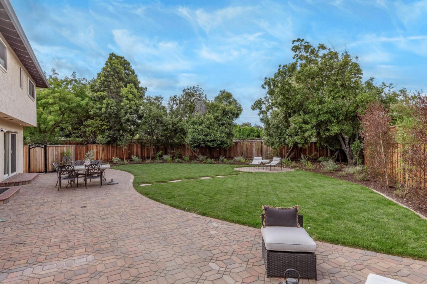 Property photo 32