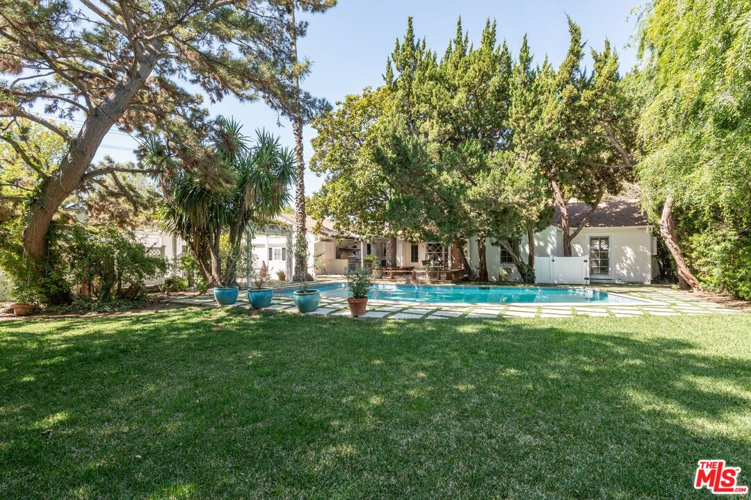 Property photo 31