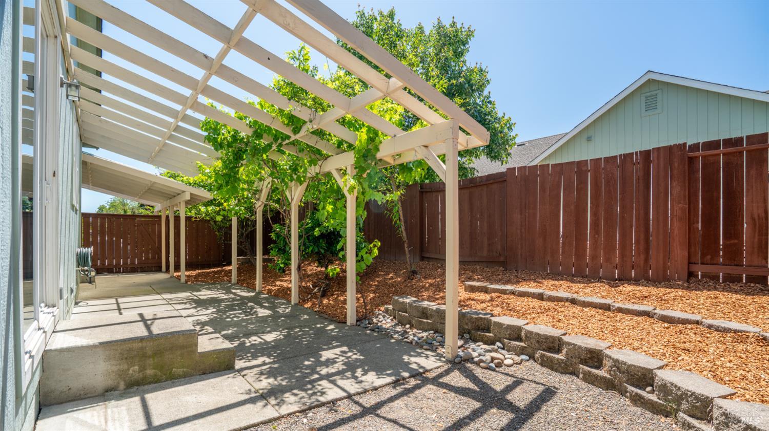 Property photo 33