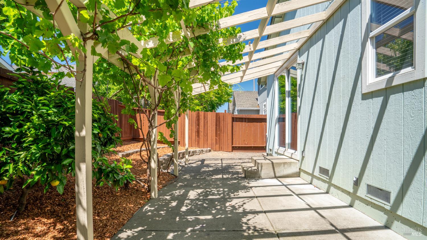 Property photo 34