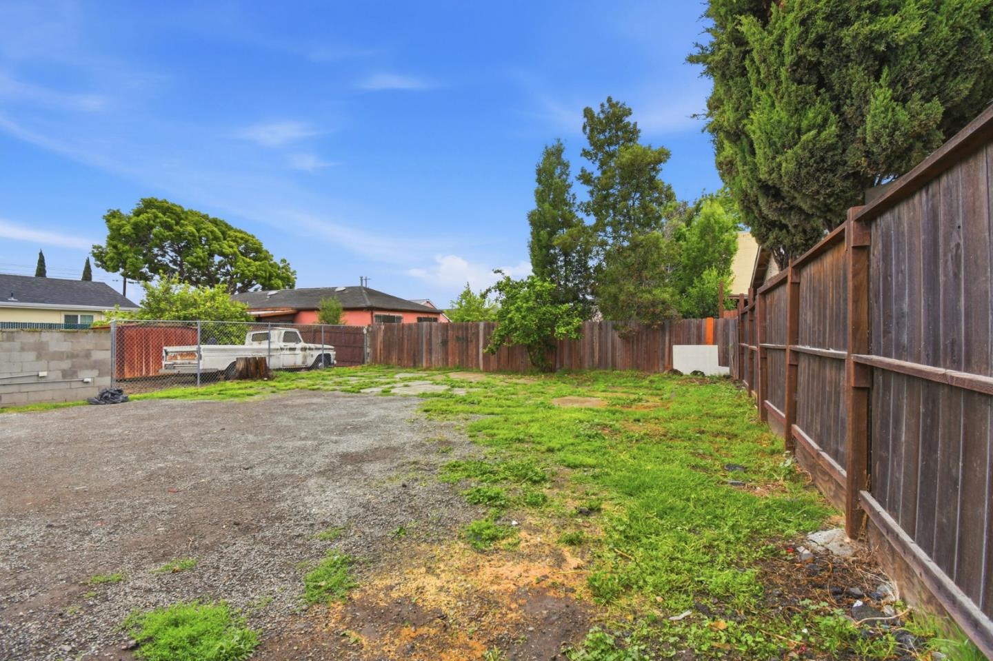 Property photo 35