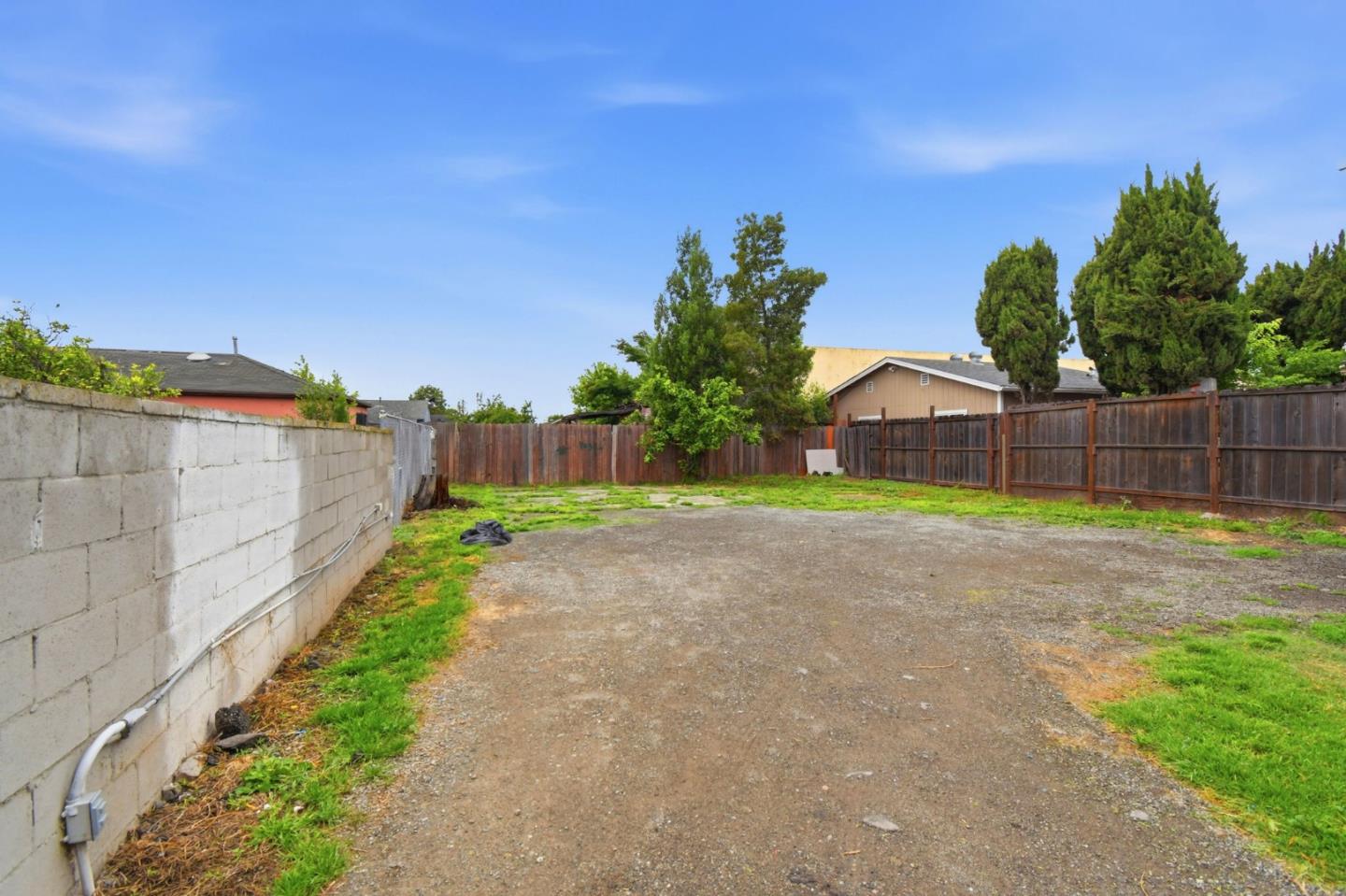 Property photo 38
