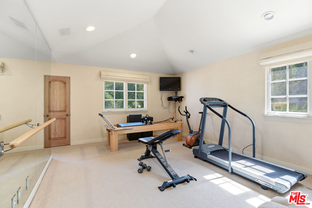Property photo 40