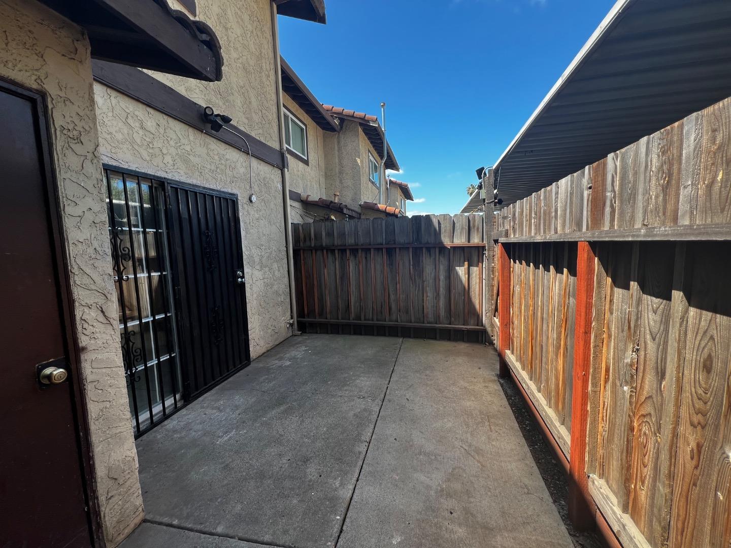 Property photo 34