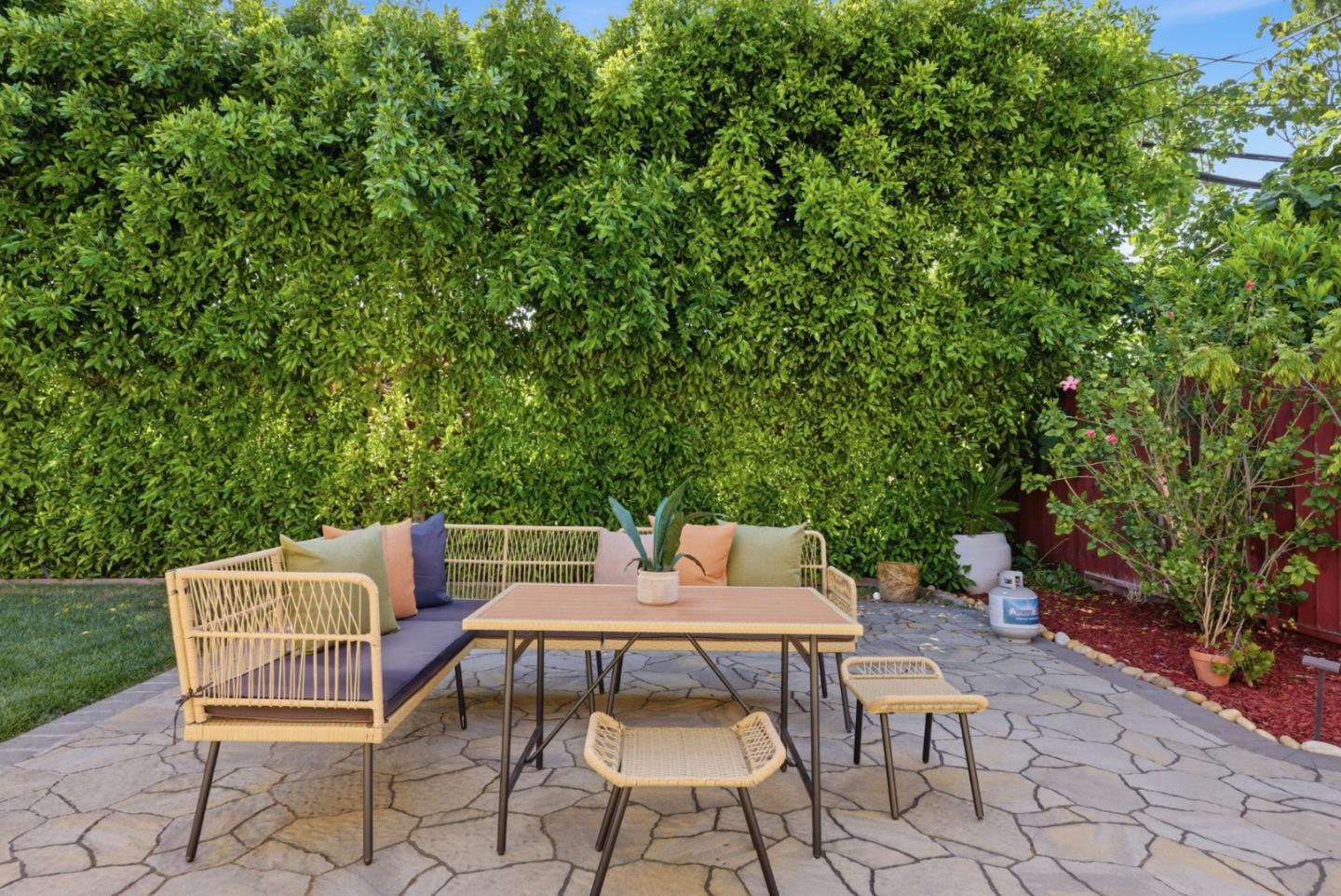 Property photo 36