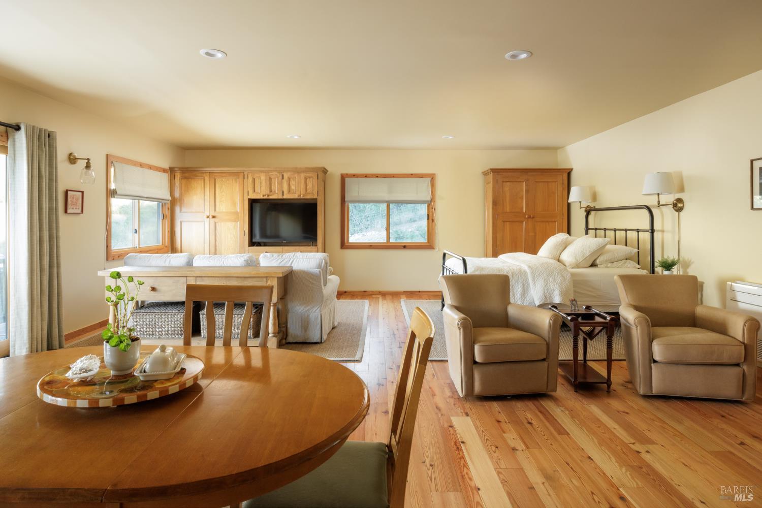 Property photo 35