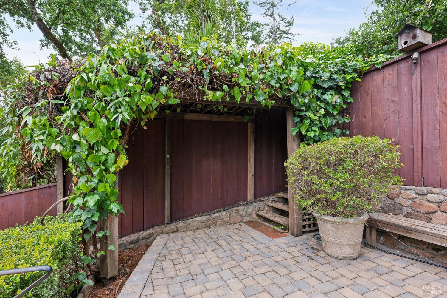 Property photo 32