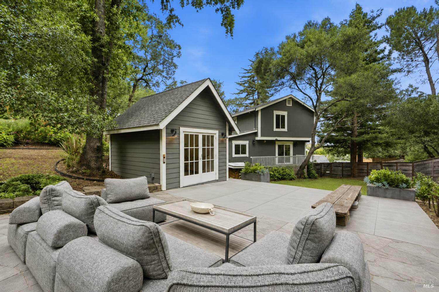 Property photo 38