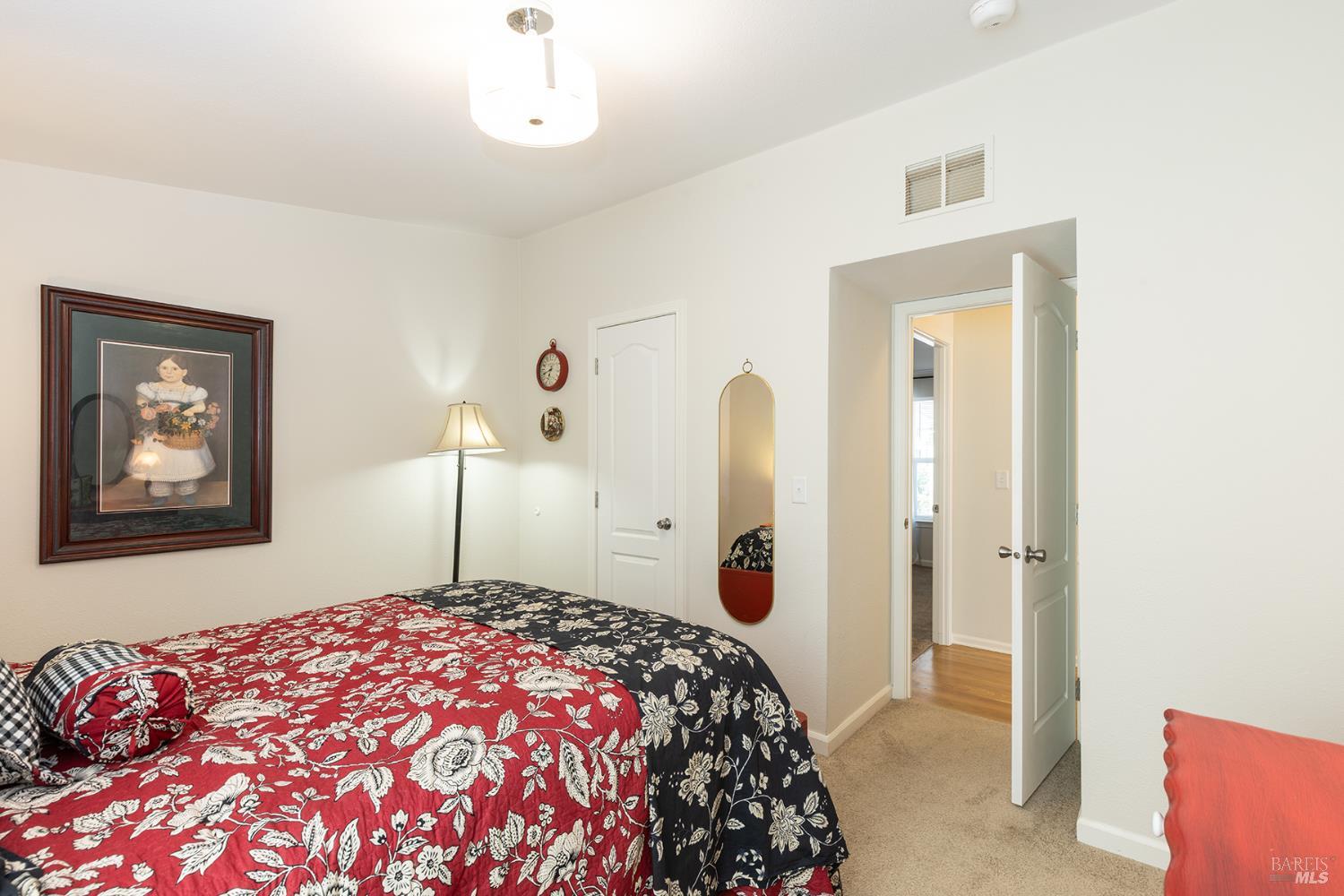 Property photo 38