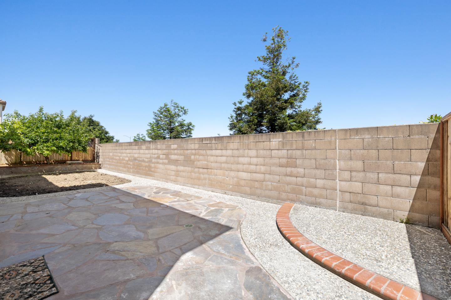 Property photo 44
