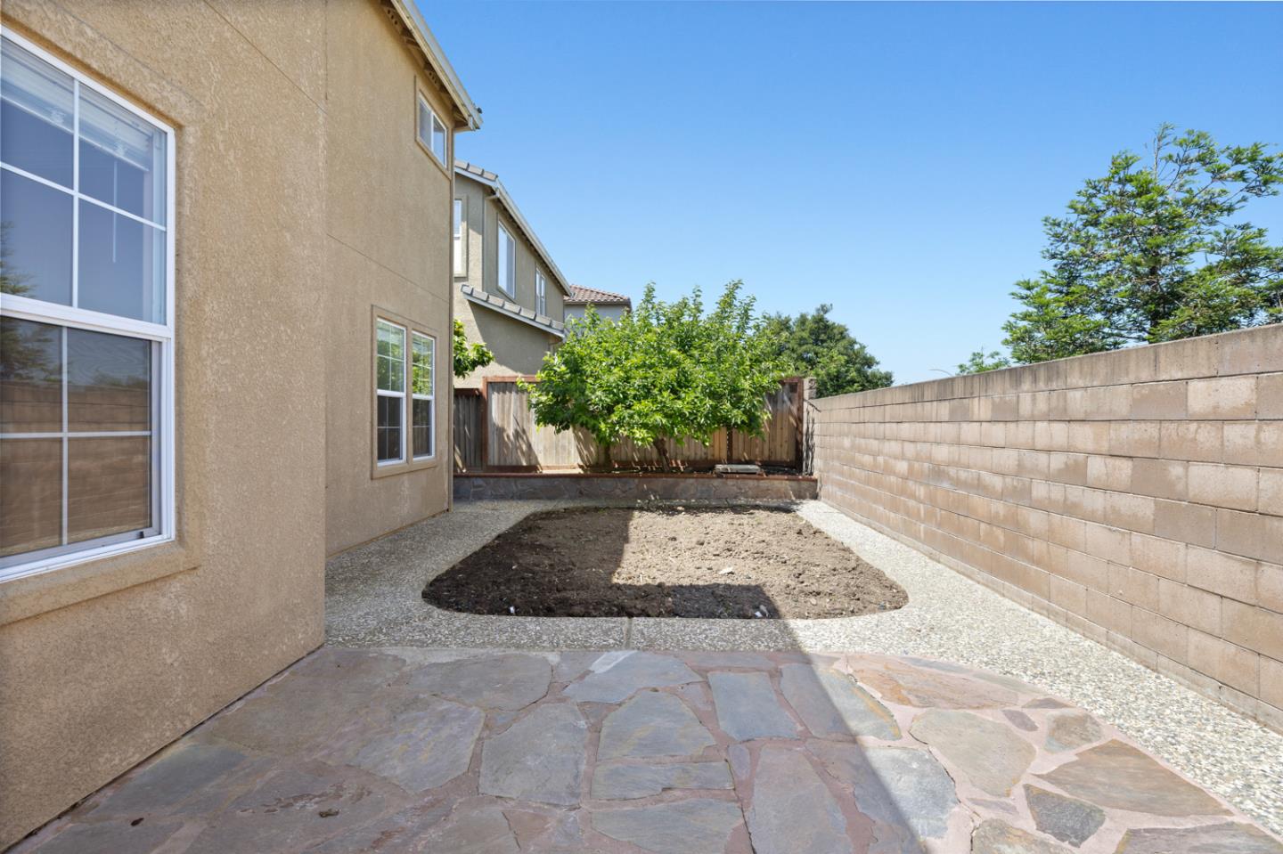 Property photo 46
