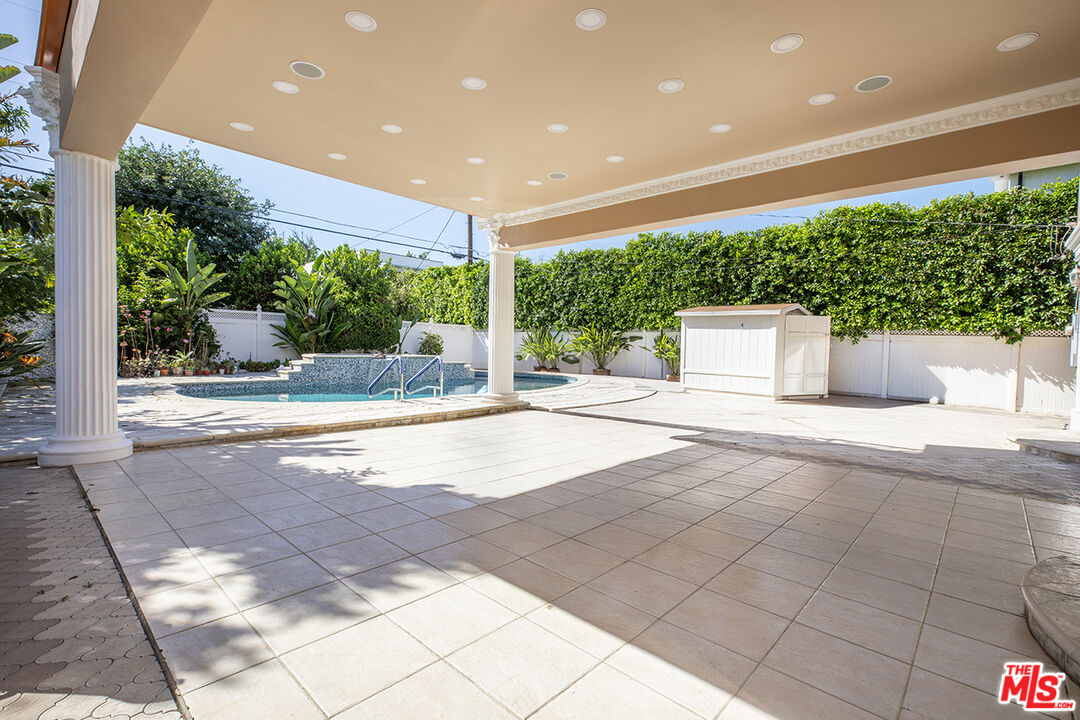 Property photo 25