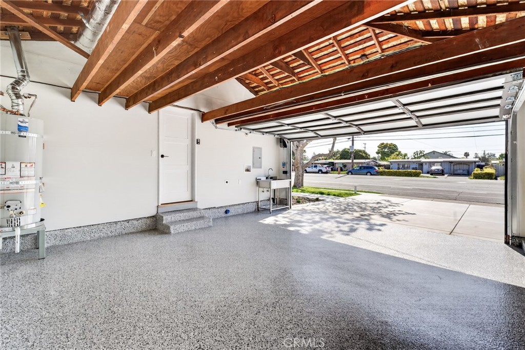 Property photo 44