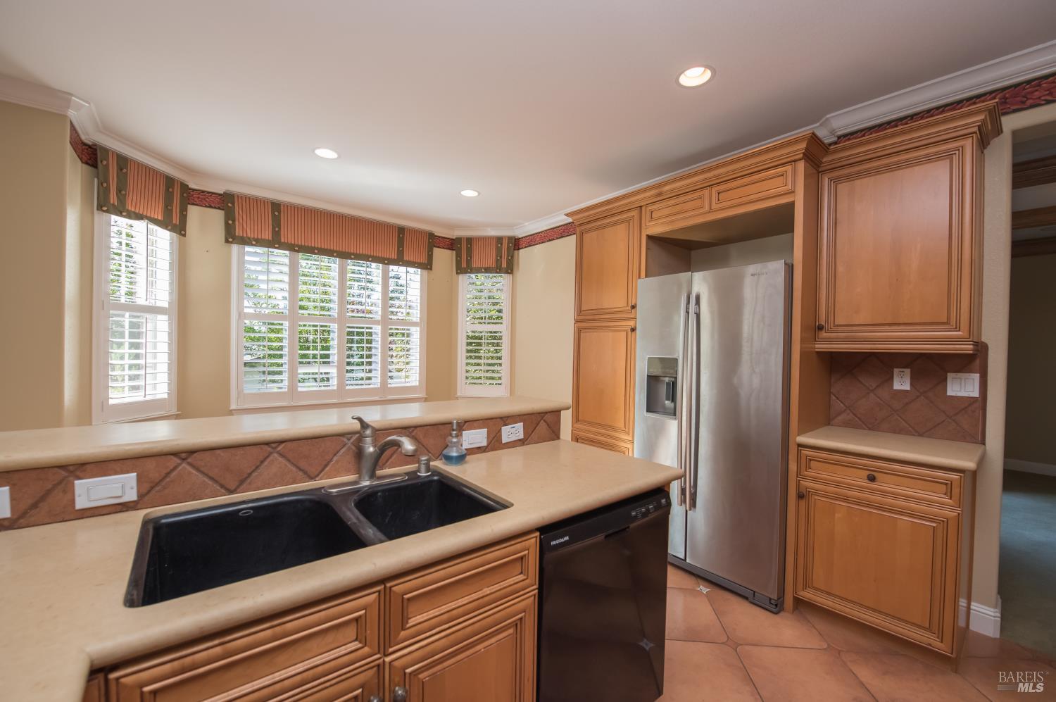 Property photo 28