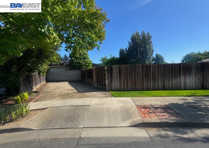 Property photo 35