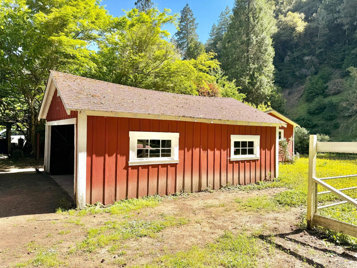 Property photo 38