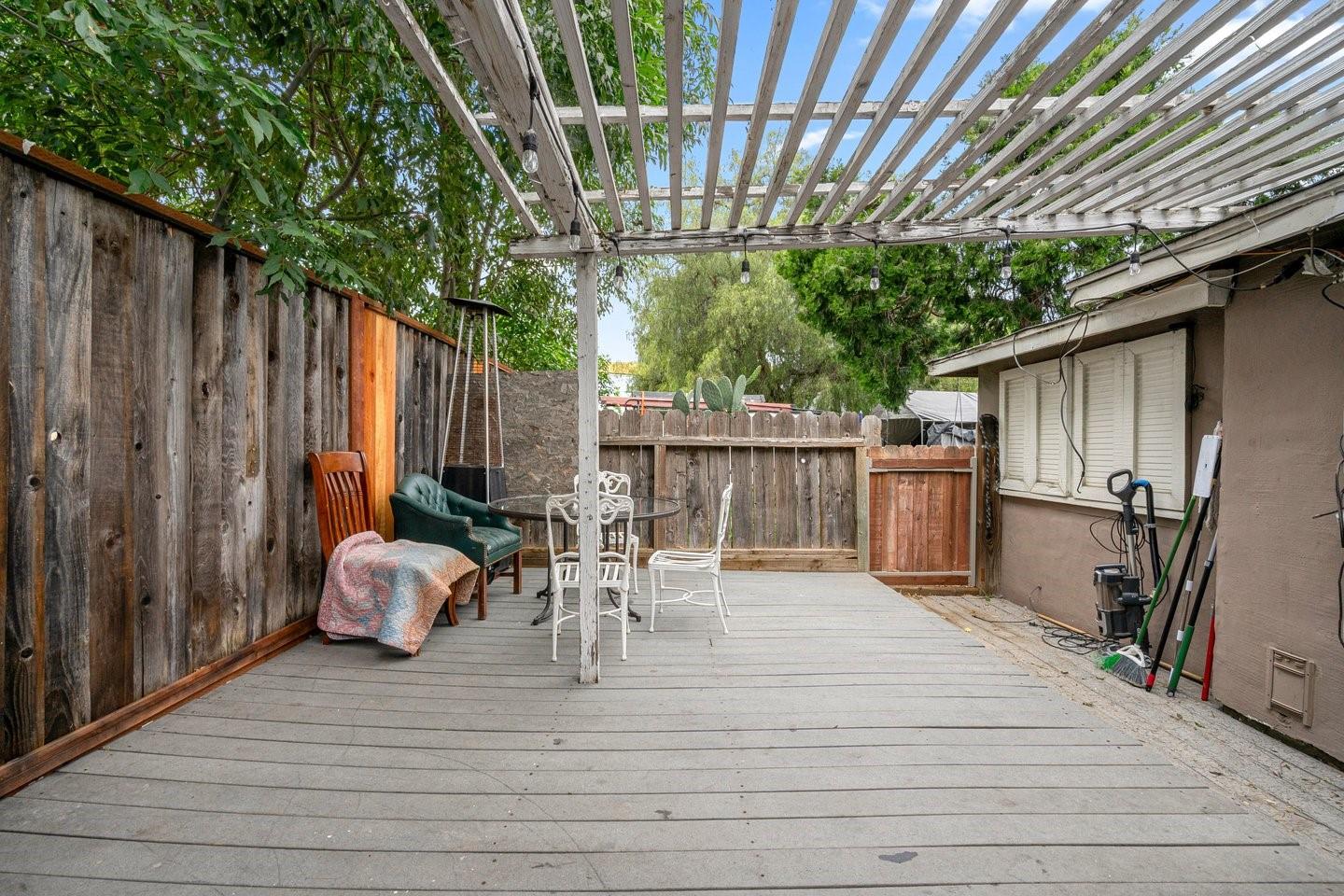 Property photo 25