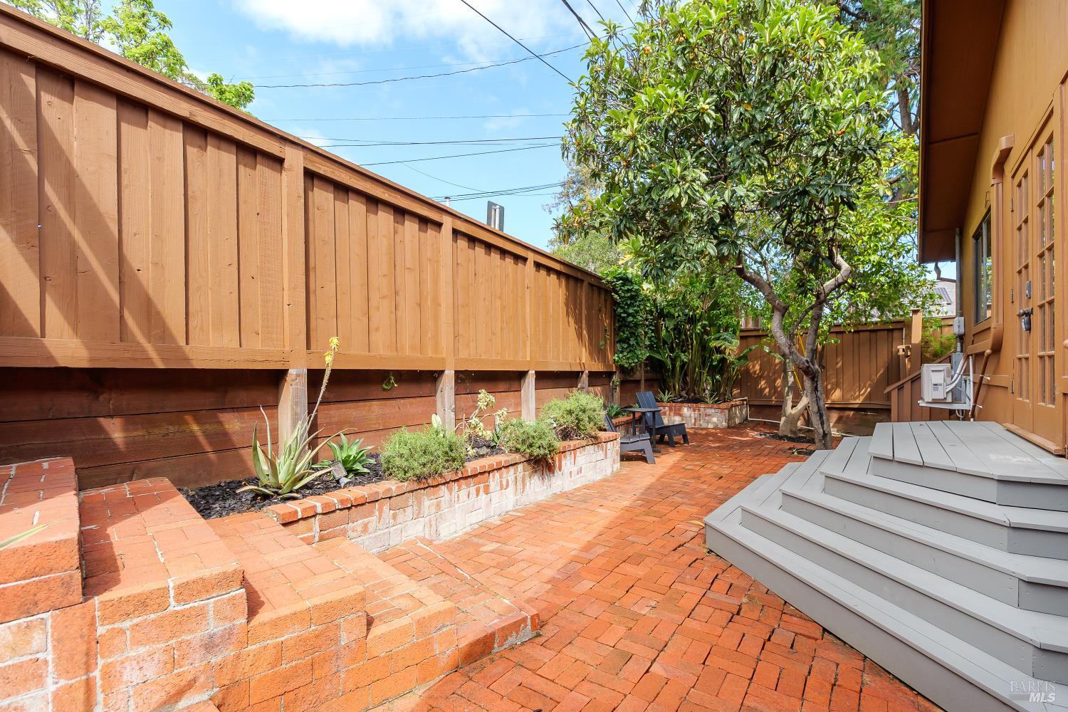 Property photo 38