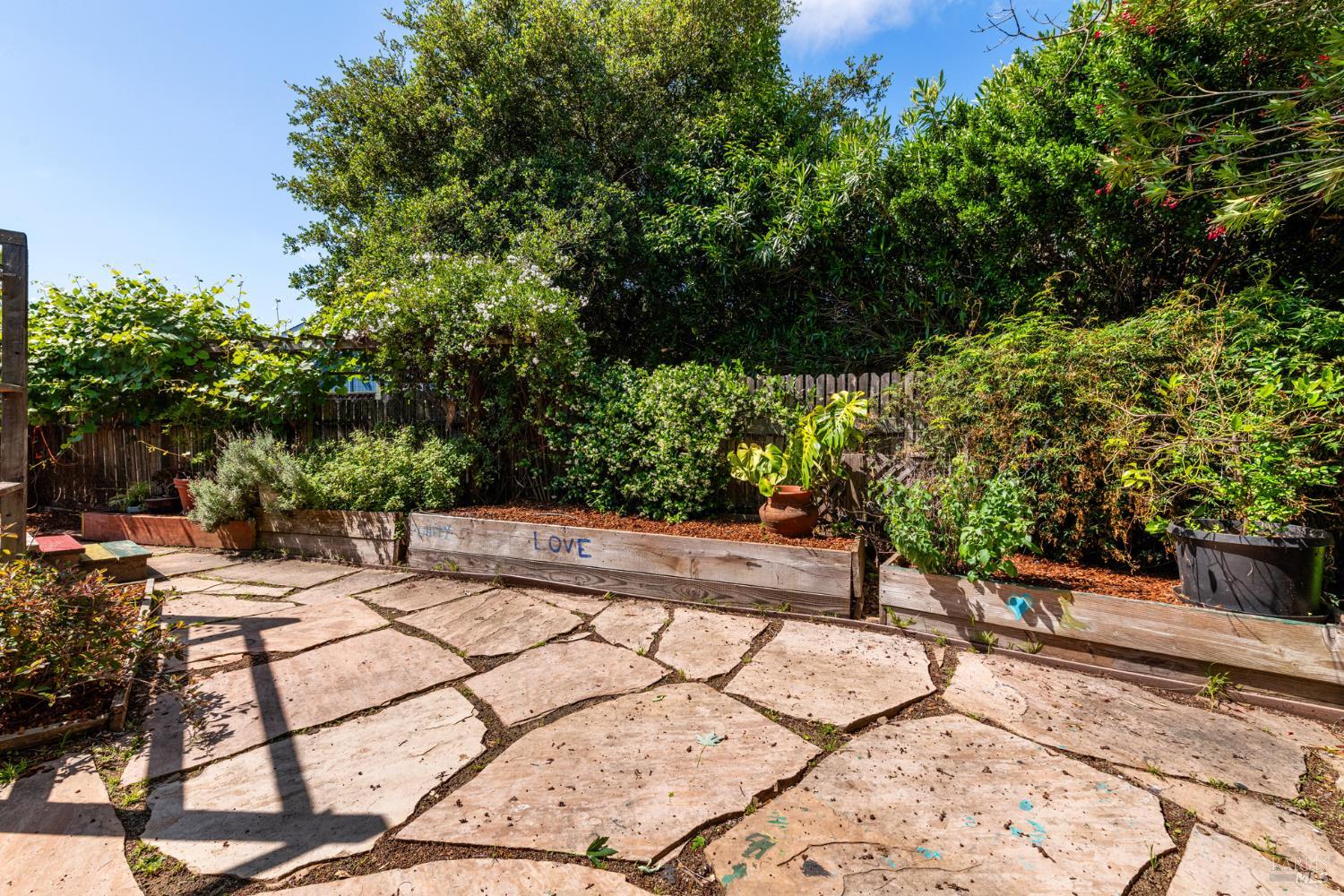 Property photo 34