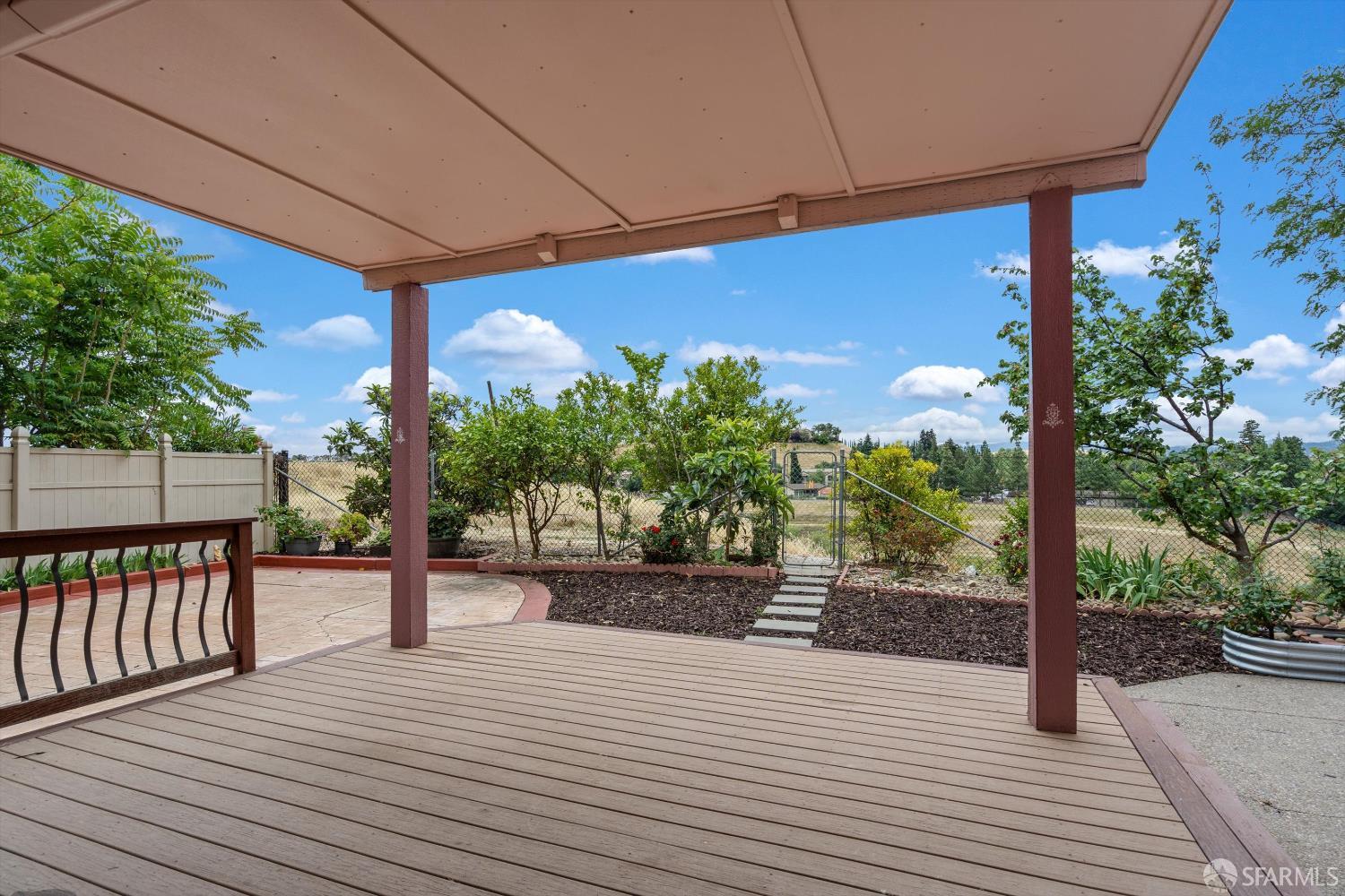 Property photo 44