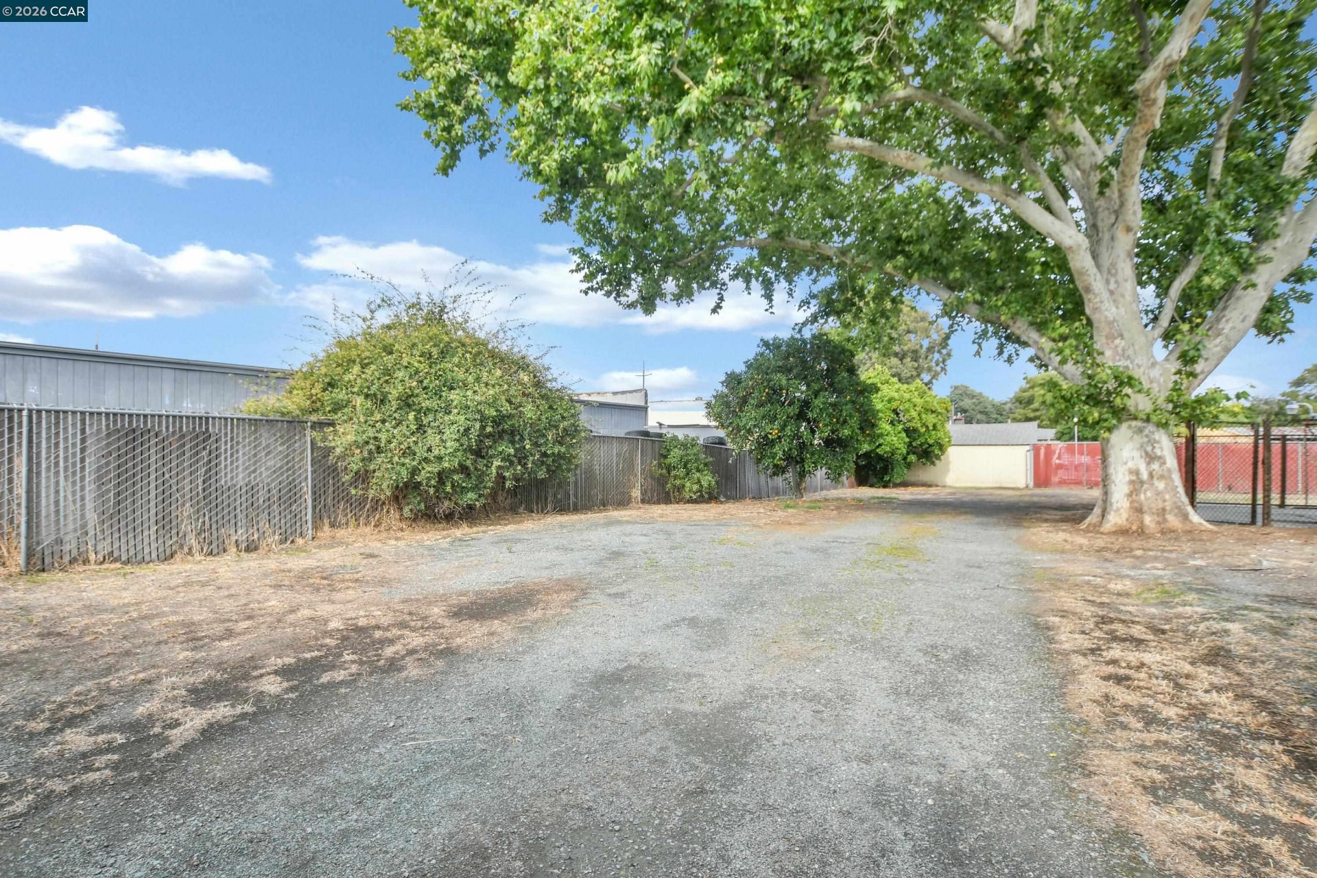 Property photo 33