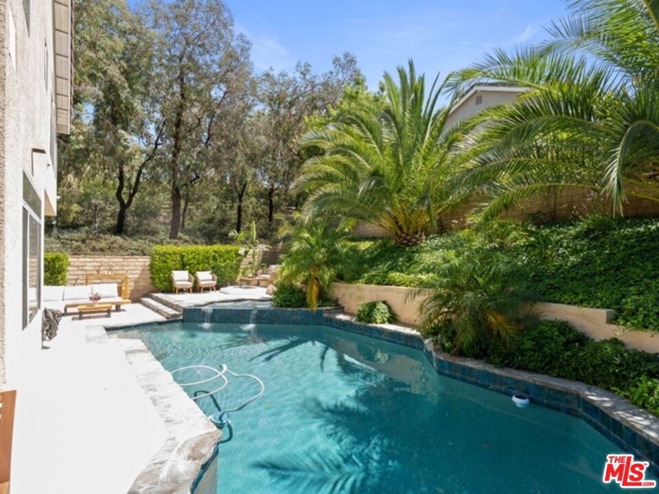 Property photo 28