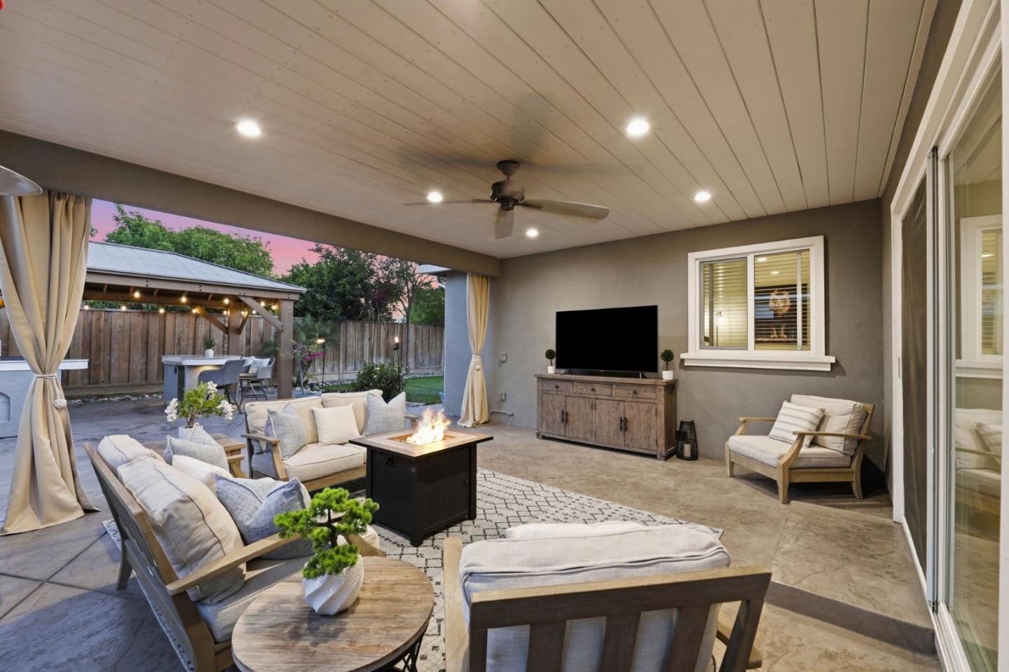 Property photo 43