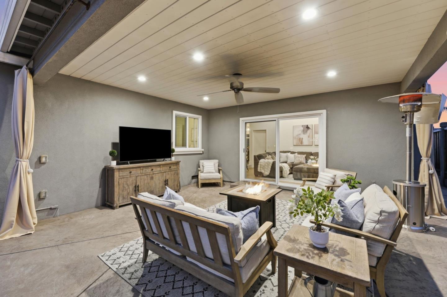 Property photo 44