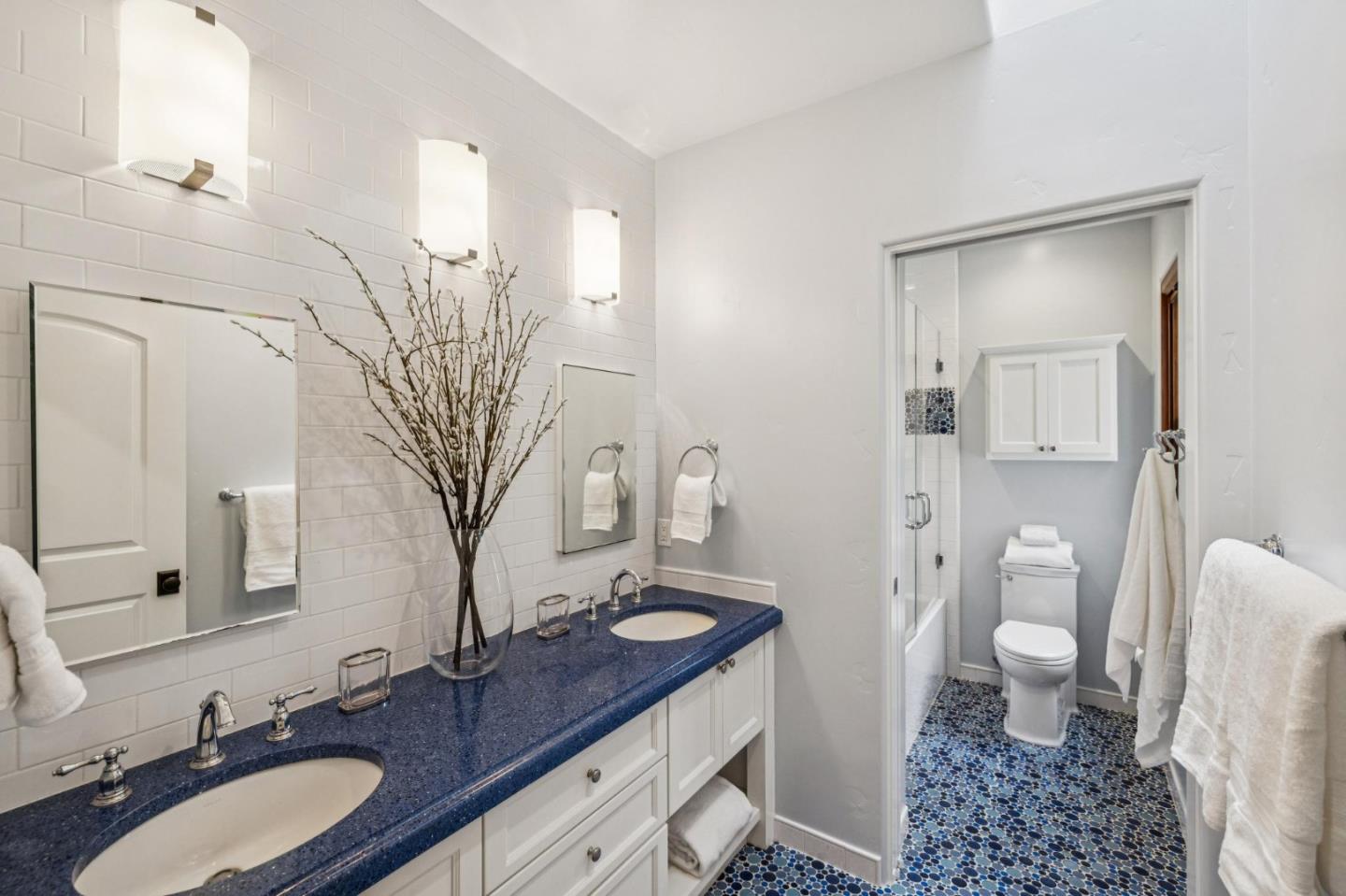 Property photo 44