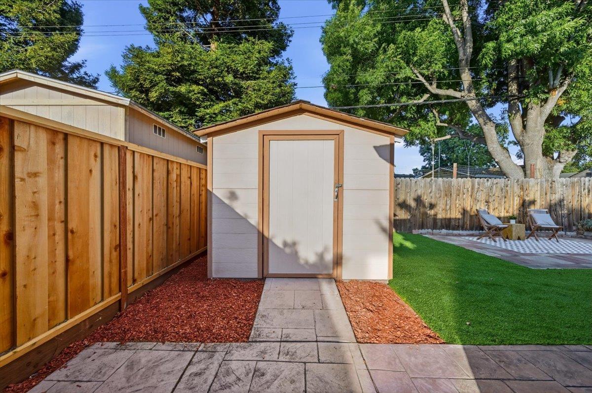 Property photo 50
