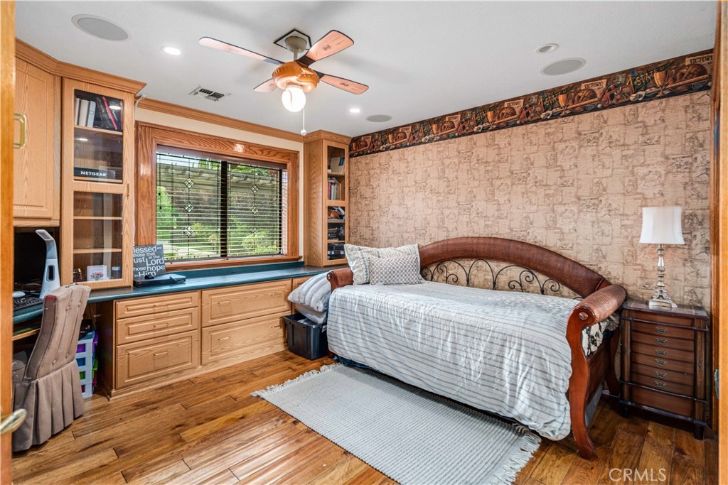 Property photo 50