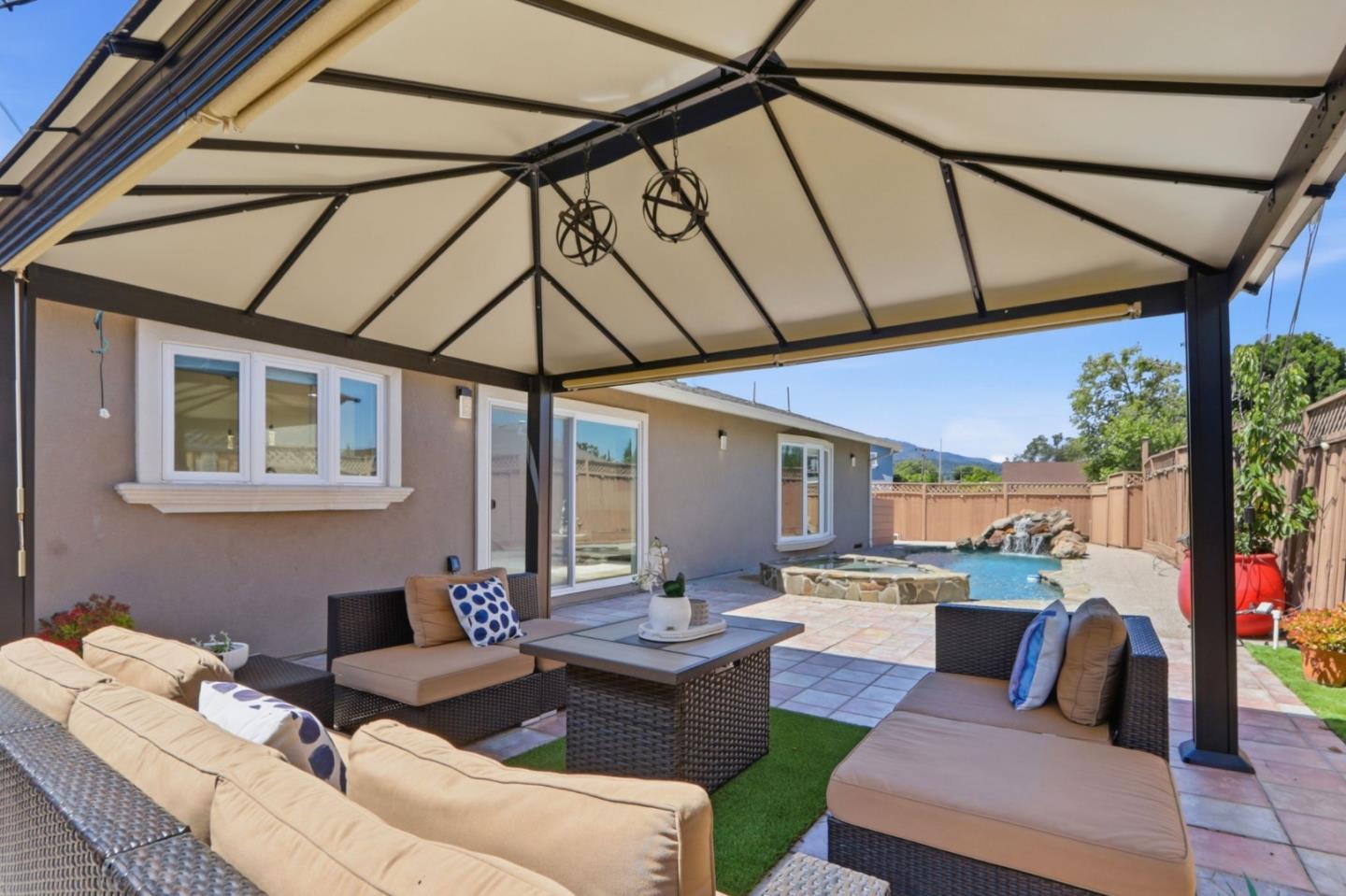 Property photo 44