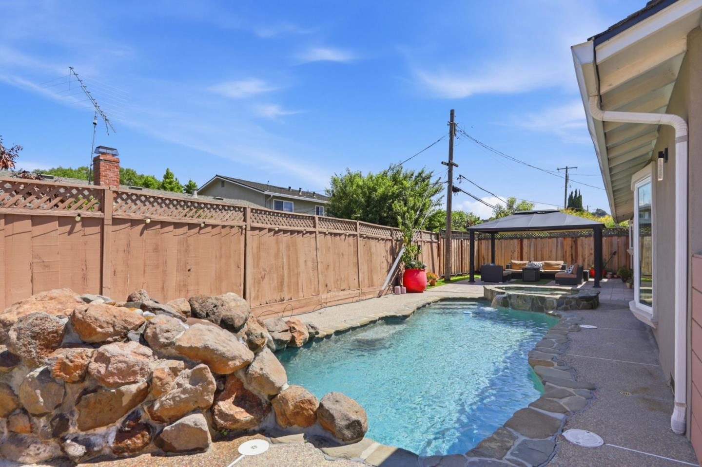Property photo 46