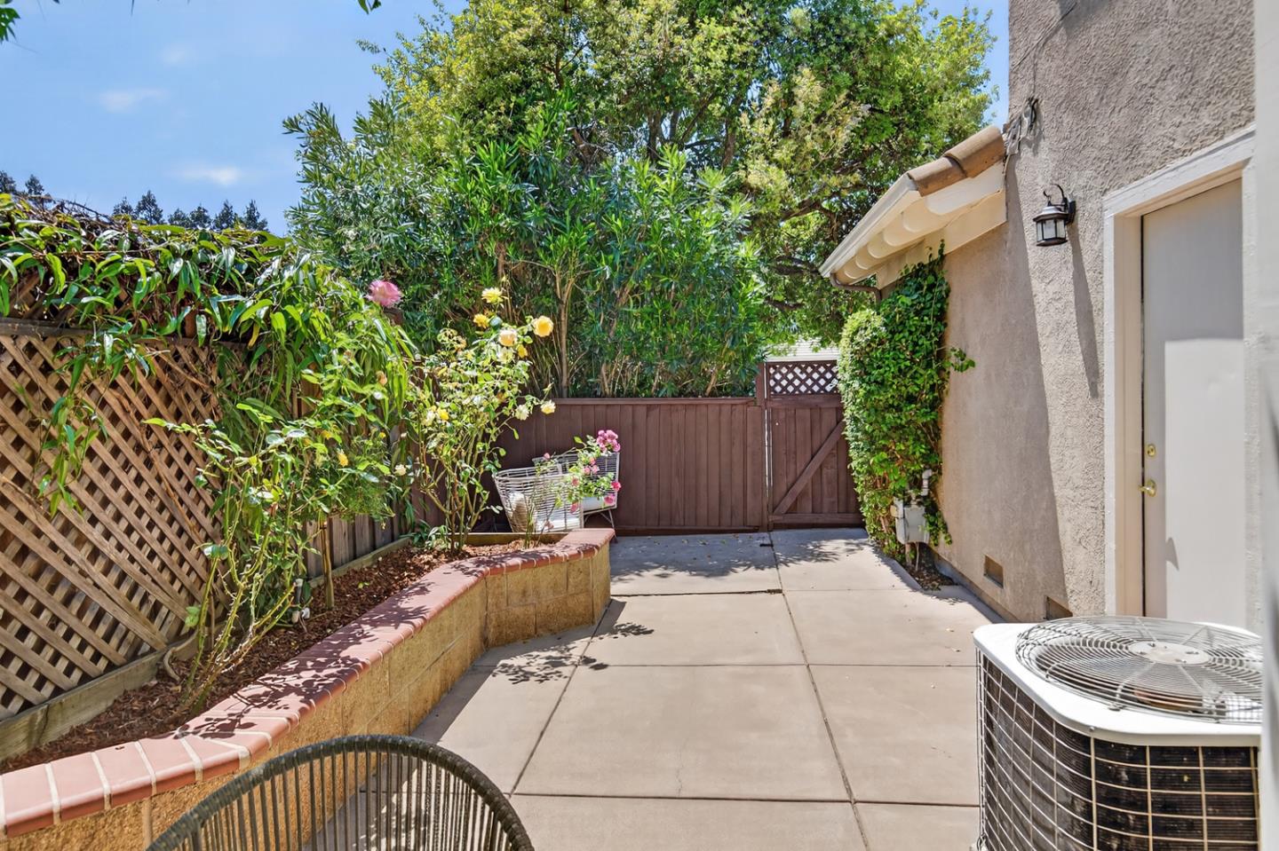 Property photo 33