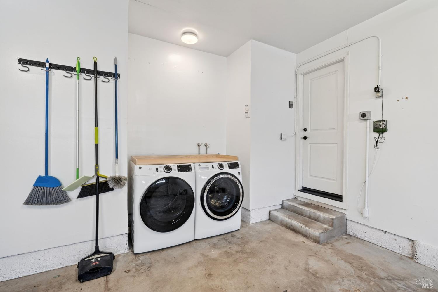 Property photo 28