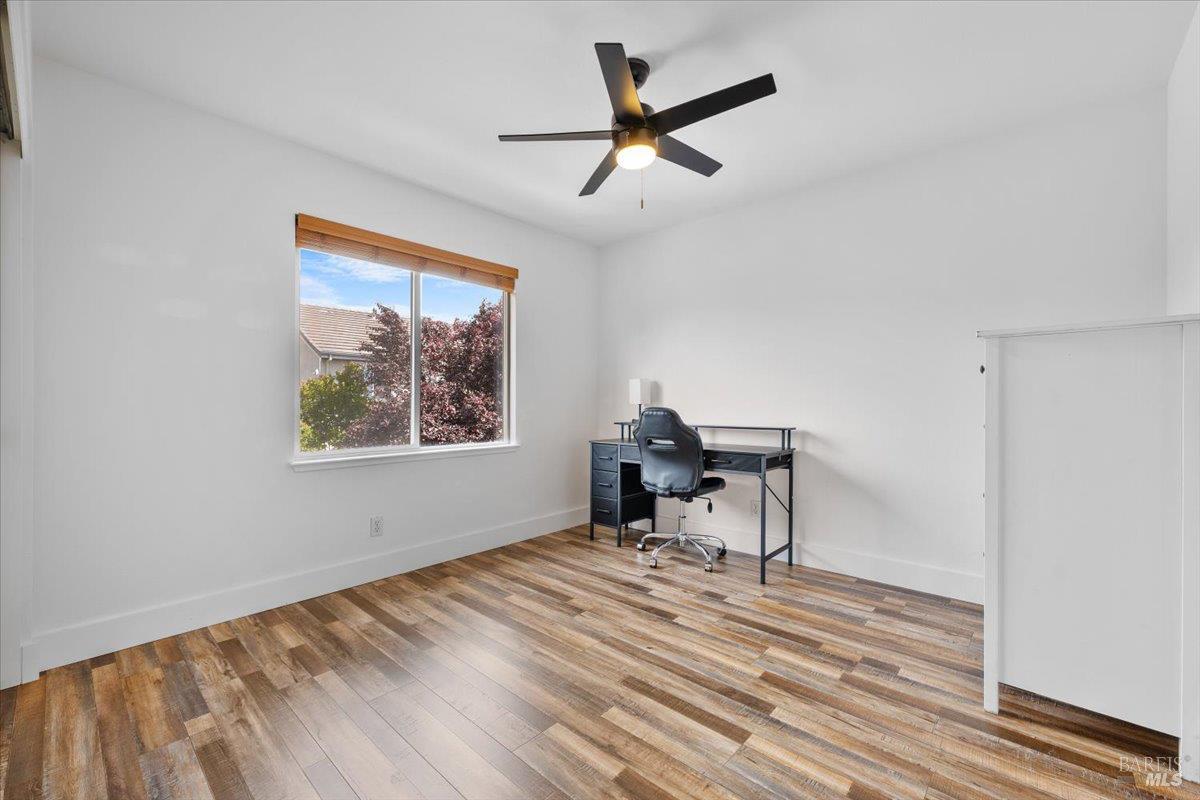 Property photo 37