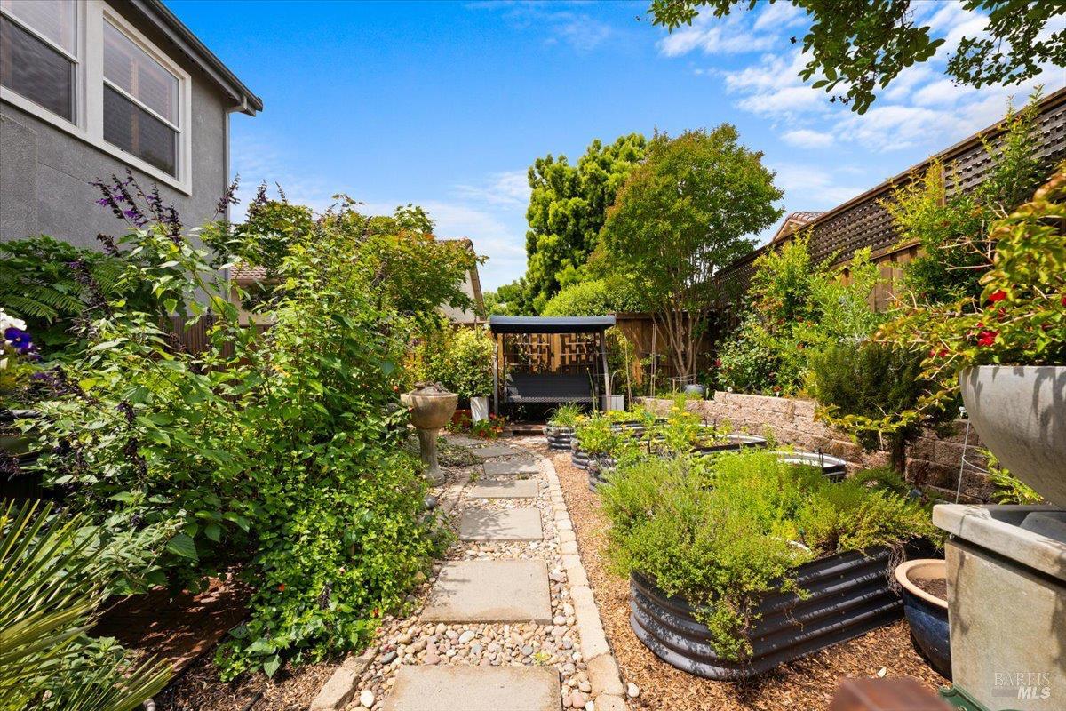 Property photo 44