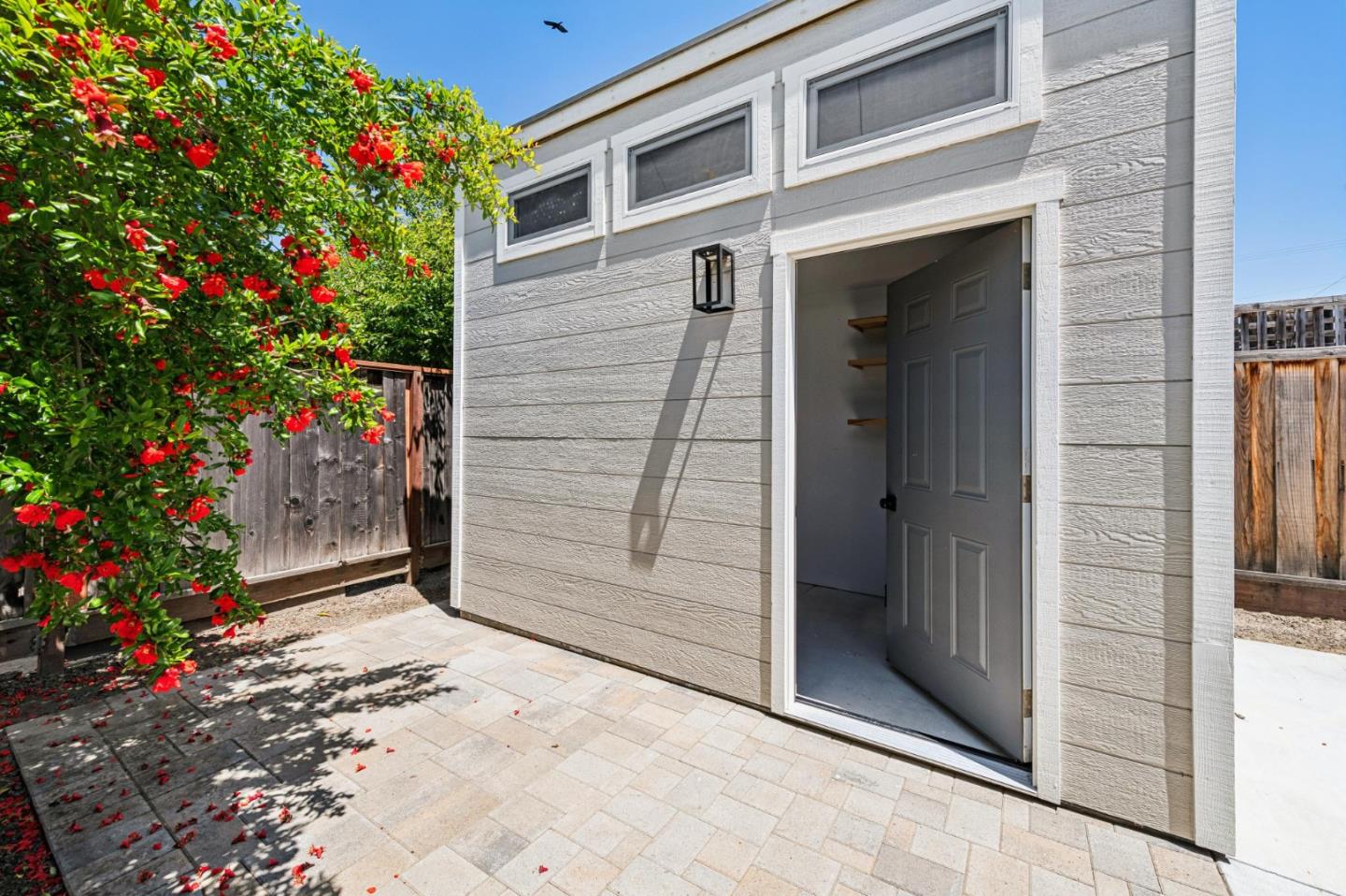 Property photo 32