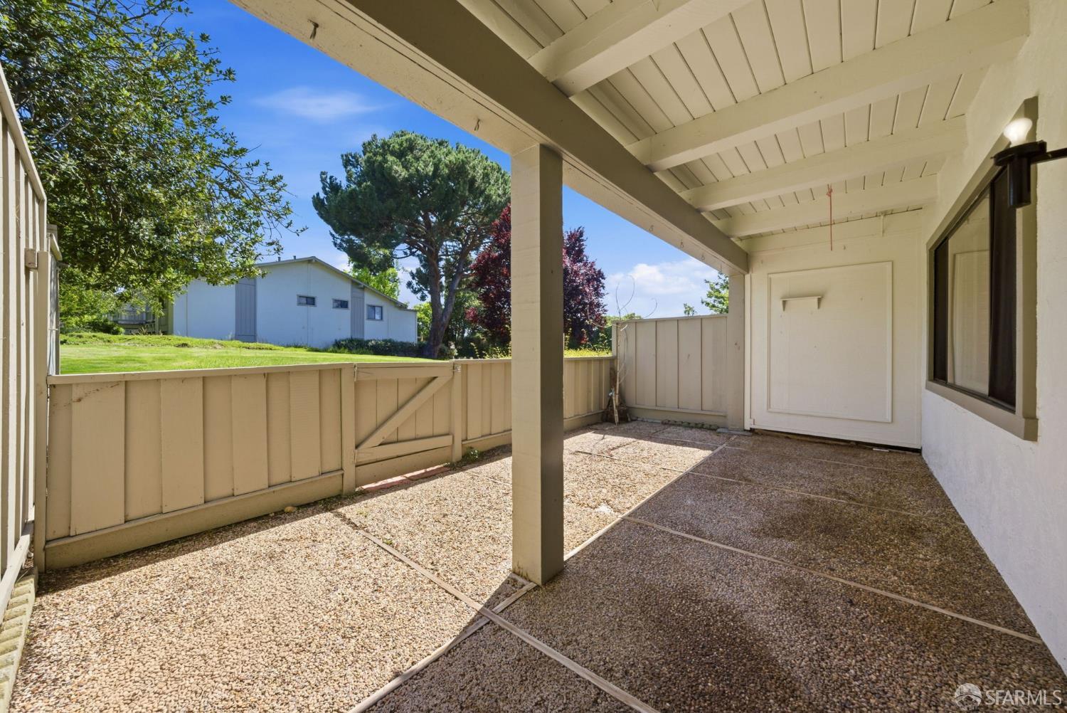 Property photo 38