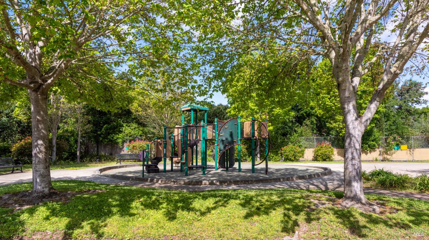 Property photo 33