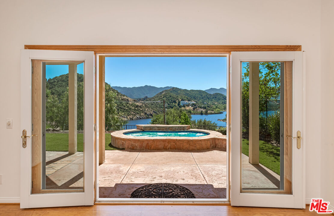 Property photo 25