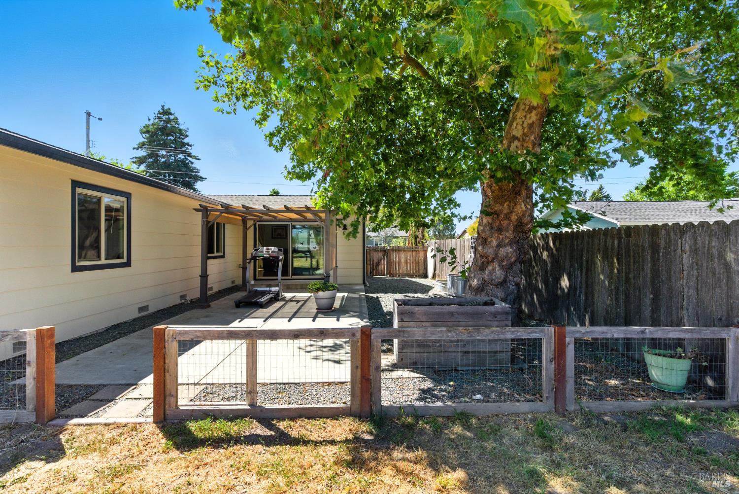 Property photo 25