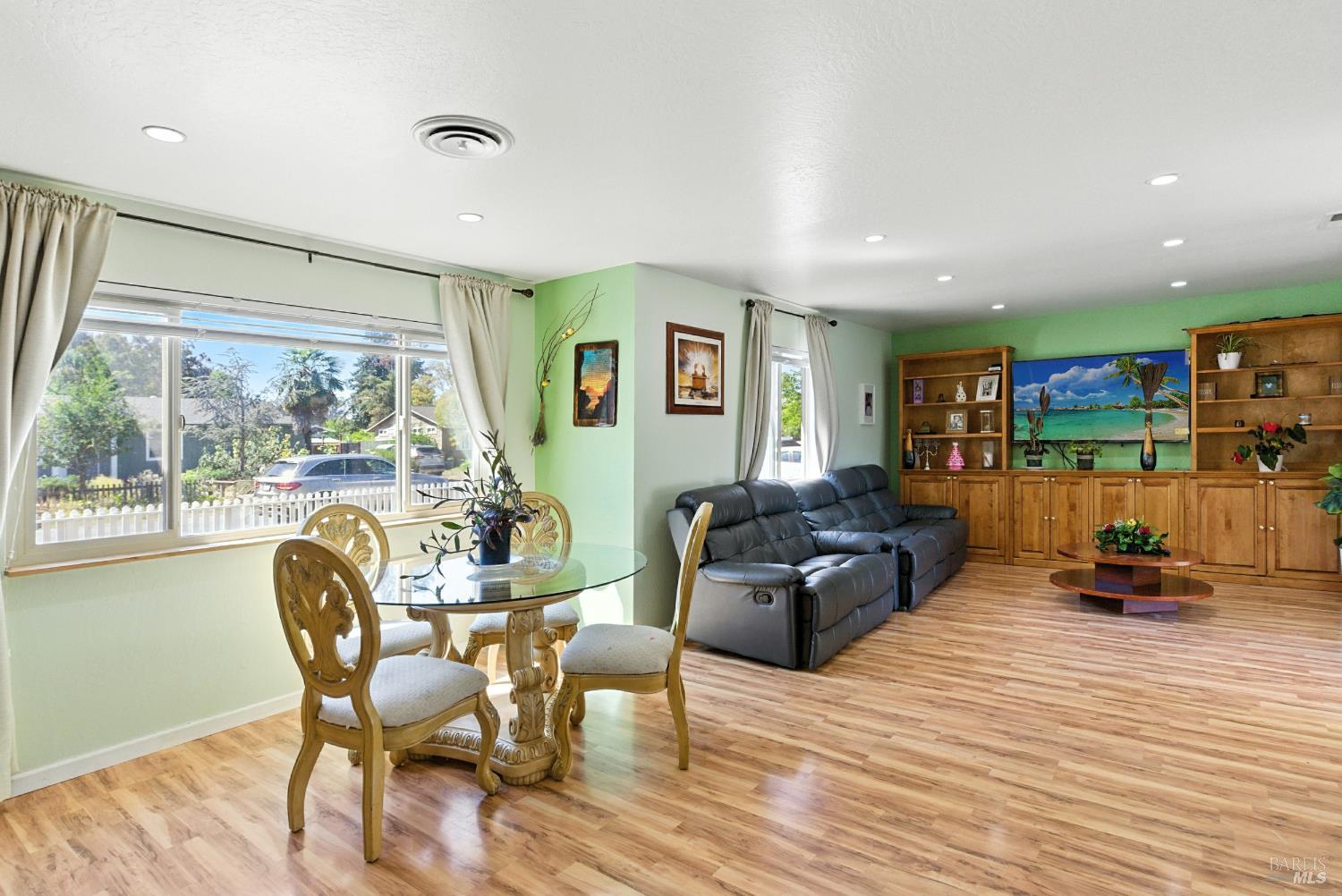 Property photo 30