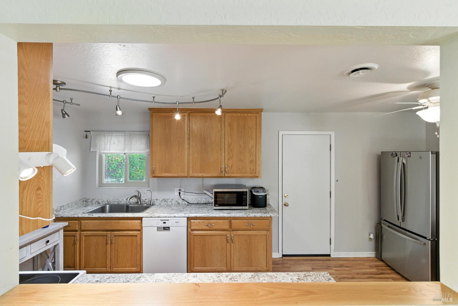 Property photo 38