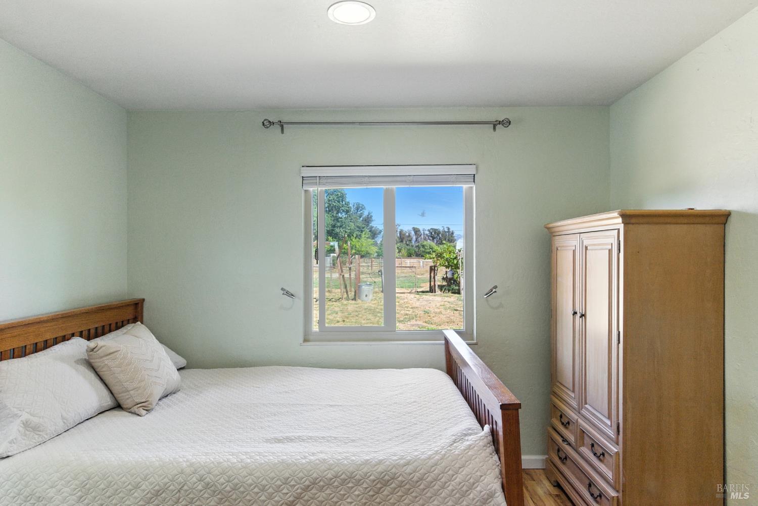 Property photo 44