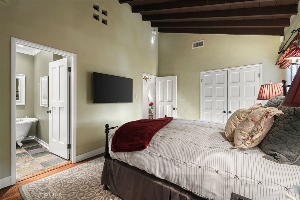 Property photo 32