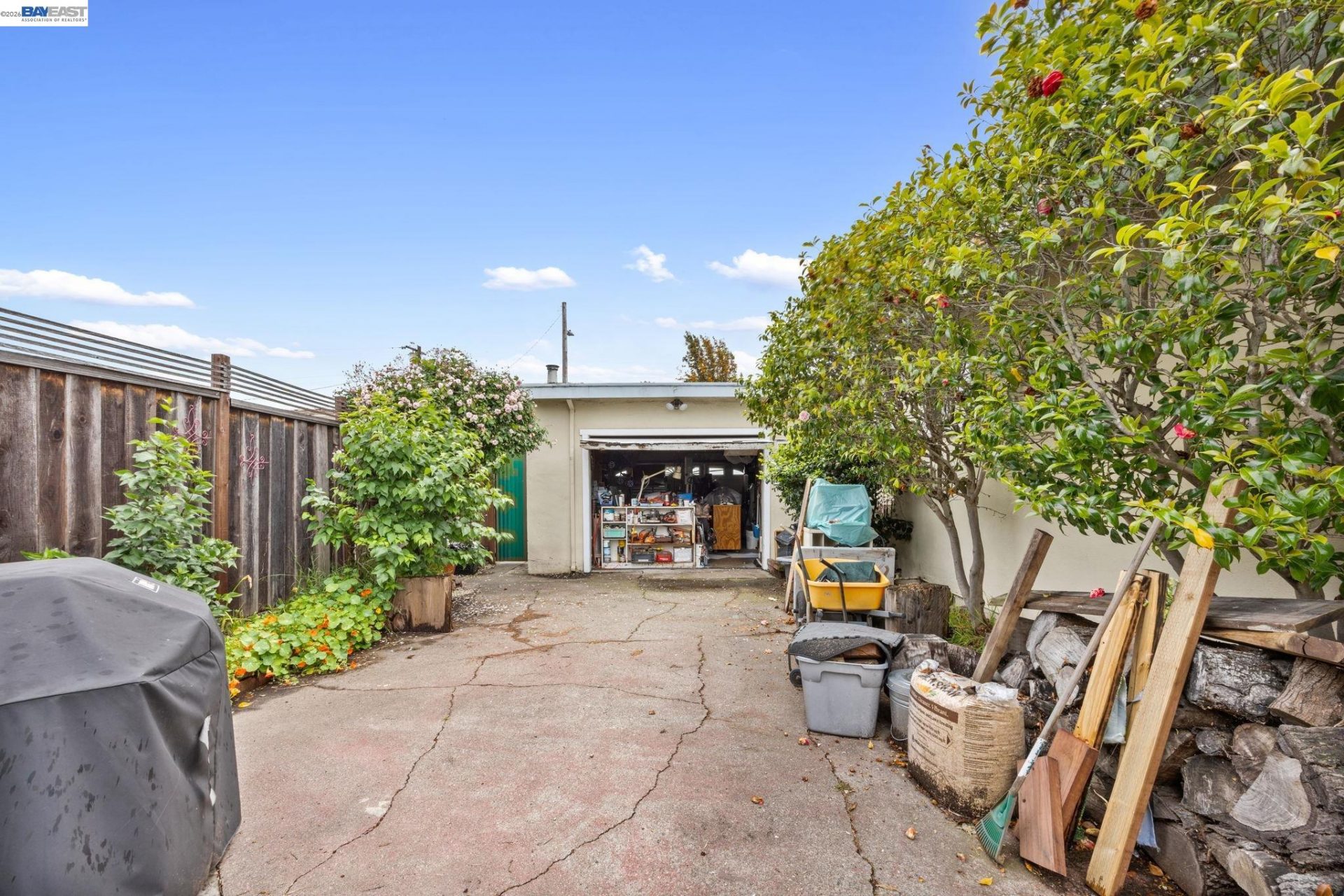 Property photo 35