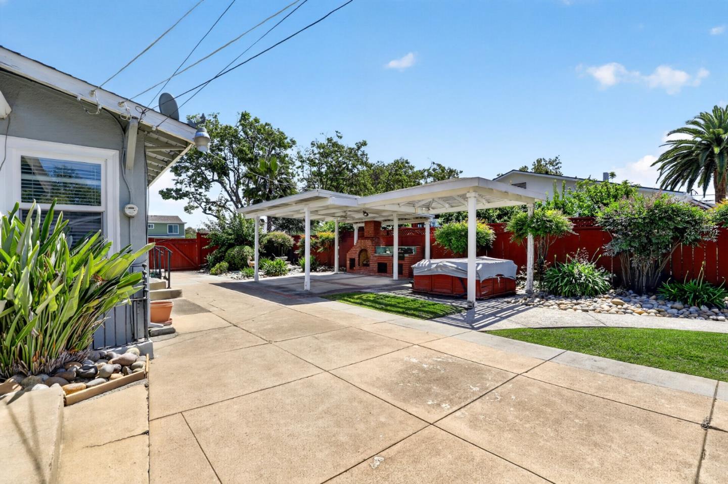 Property photo 34